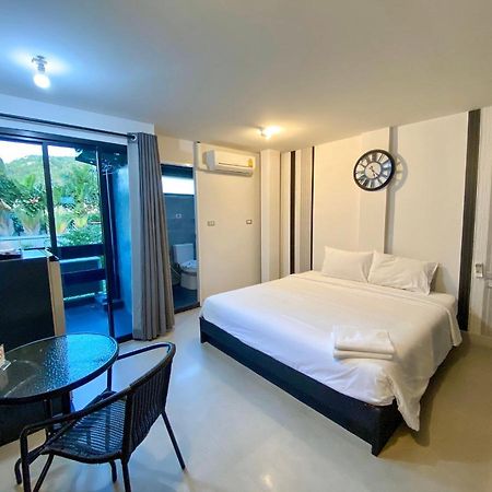 Hotel Beam House Patong Exterior foto